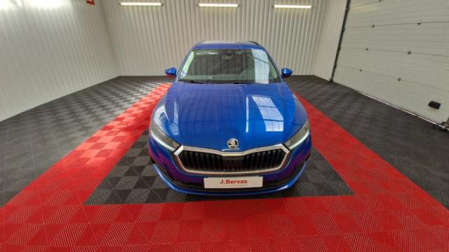 Skoda Octavia image 2