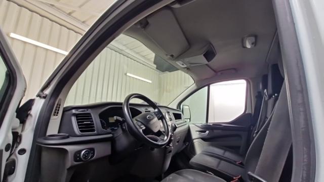 Ford Transit Custom image 5