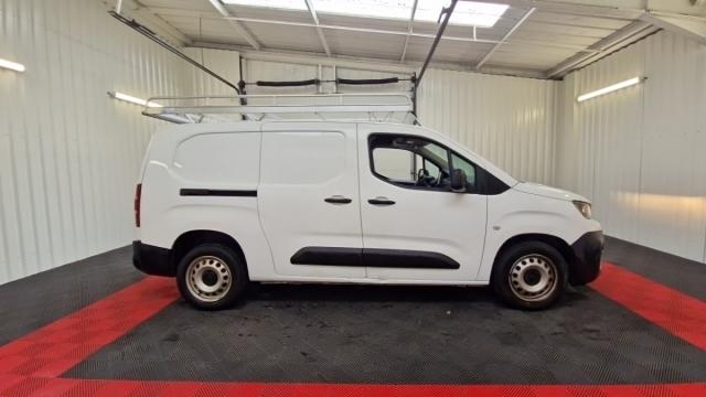 Peugeot Partner image 1