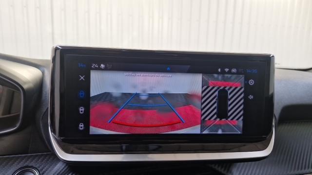 Peugeot 2008 image 1