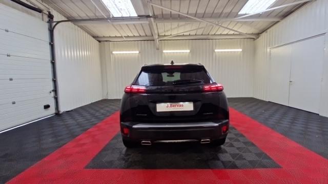 Peugeot 2008 image 3