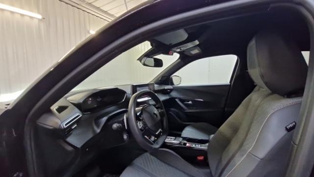 Peugeot 2008 image 6