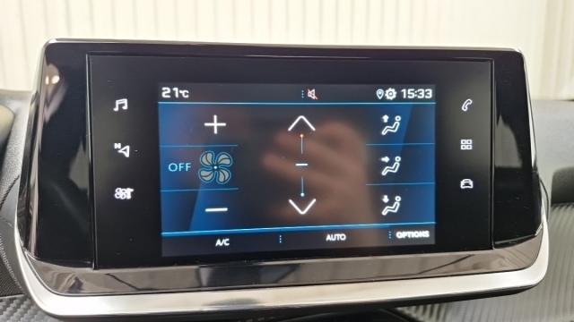 Peugeot 2008 image 5