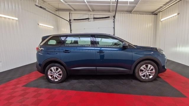 Peugeot 5008 image 2