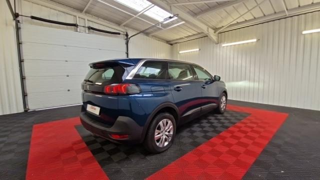 Peugeot 5008 image 4