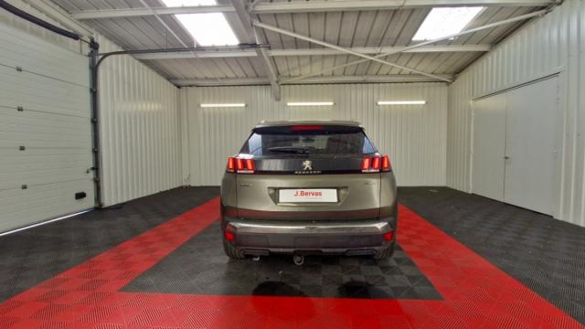 Peugeot 3008 image 3