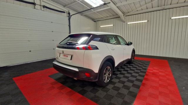 Peugeot 2008 image 8