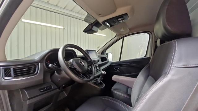 Renault Trafic image 4