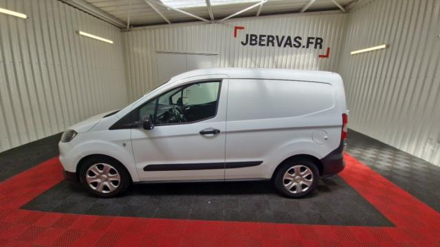 Ford Transit Courier image 5