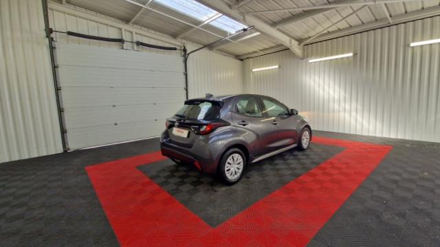 Toyota Yaris image 2