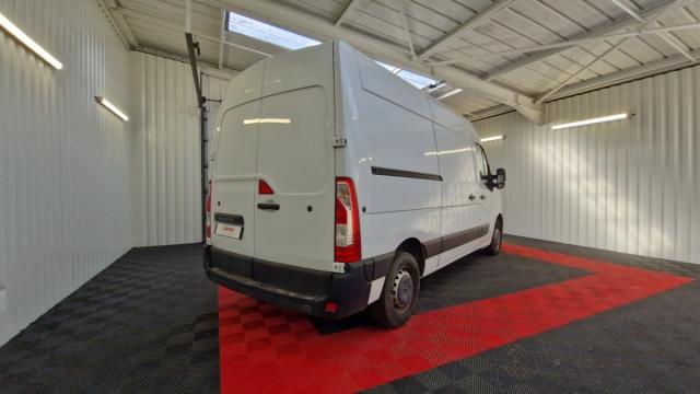Renault Master image 1