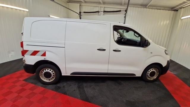 Citroen Jumpy image 2