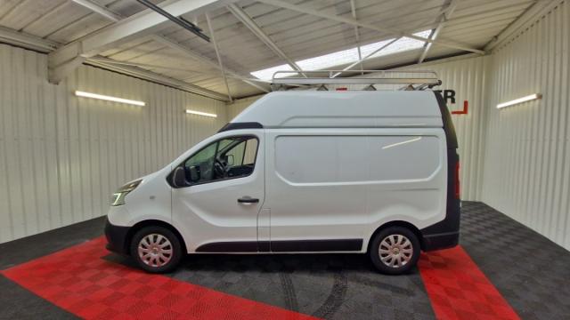 Renault Trafic image 1
