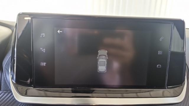 Peugeot 2008 image 6