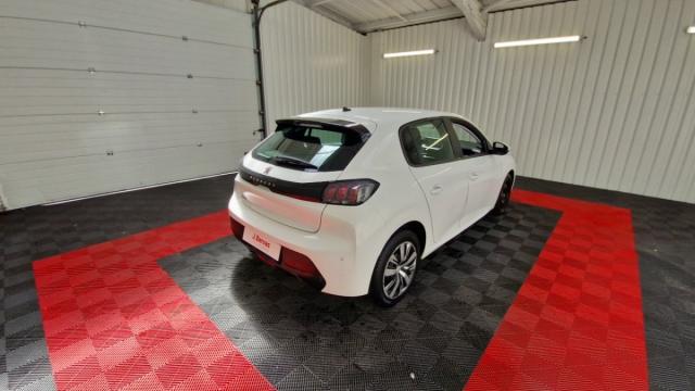 Peugeot 208 image 2
