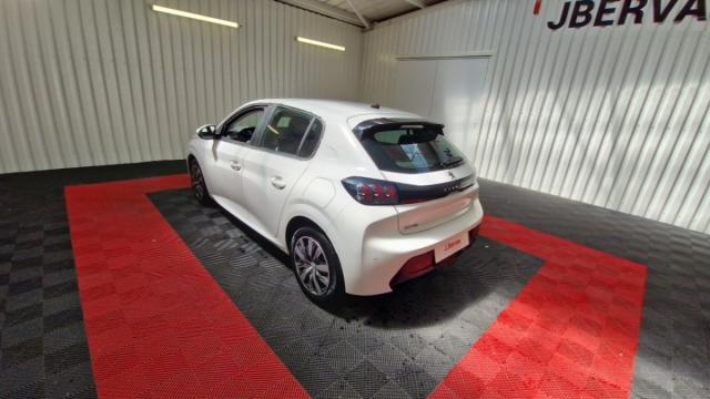 Peugeot 208 image 5
