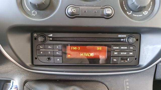 Renault Kangoo Express image 8