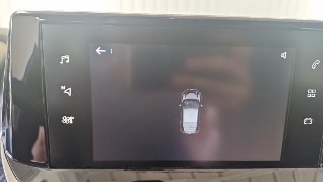 Peugeot 208 image 4