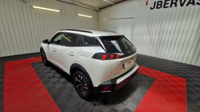 Peugeot 2008 image 8