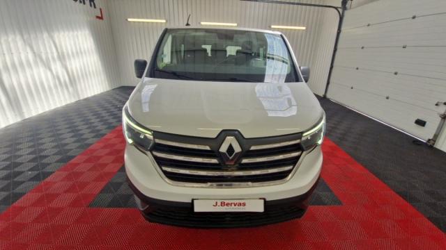 Renault Trafic image 2