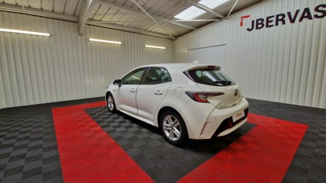 Toyota Corolla image 2