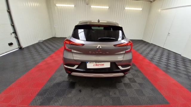 Renault Captur image 1