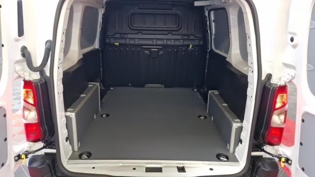 Peugeot Partner image 1