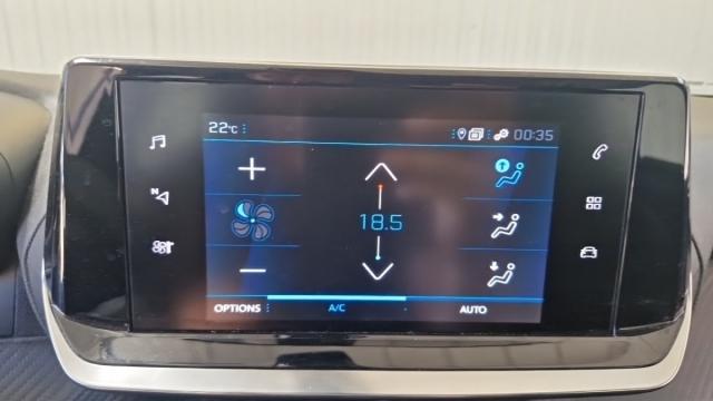 Peugeot 2008 image 6