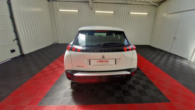 Peugeot 2008 image 5
