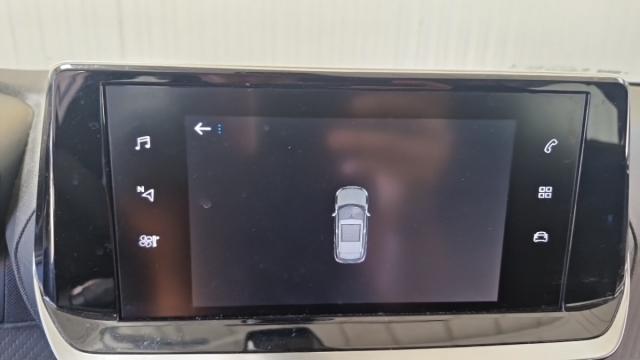 Peugeot 2008 image 1