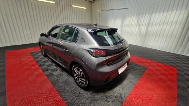 Peugeot 208 image 7
