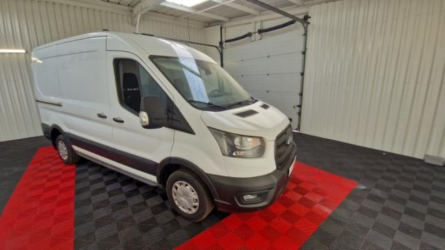 Ford Transit image 6