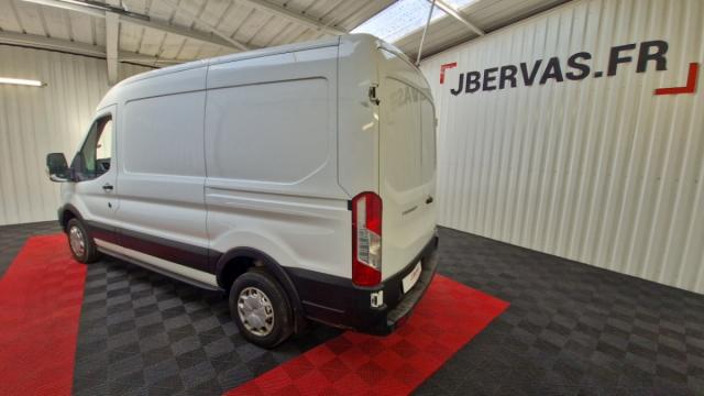 Ford Transit image 9
