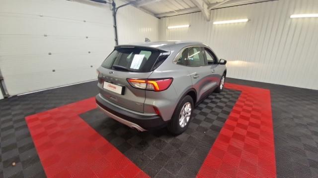 Ford Kuga image 9