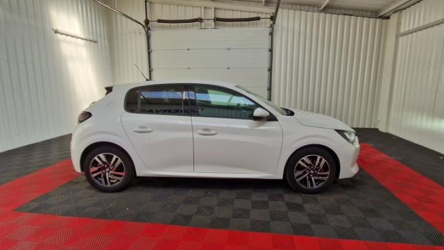 Peugeot 208 image 7