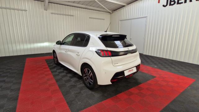 Peugeot 208 image 6