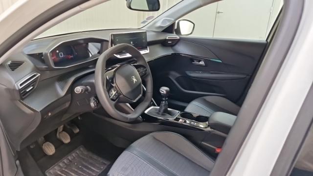 Peugeot 208 image 1