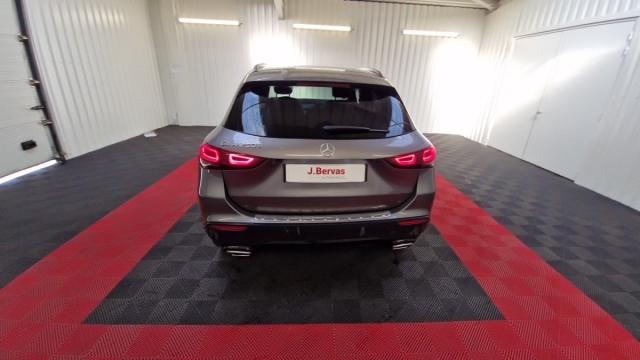 Mercedes Benz Gla image 2