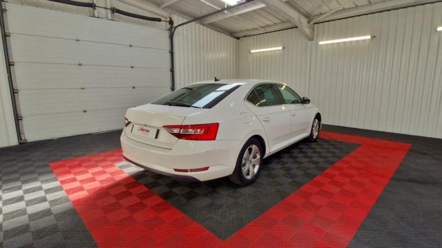 Skoda Superb image 7