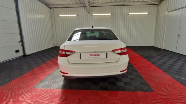 Skoda Superb image 4