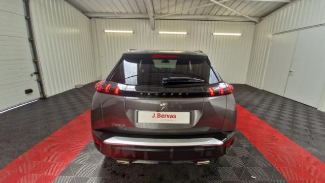 Peugeot 2008 image 8