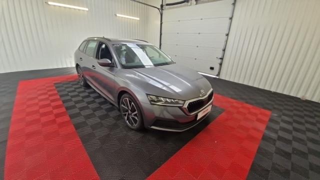 Skoda Octavia image 5