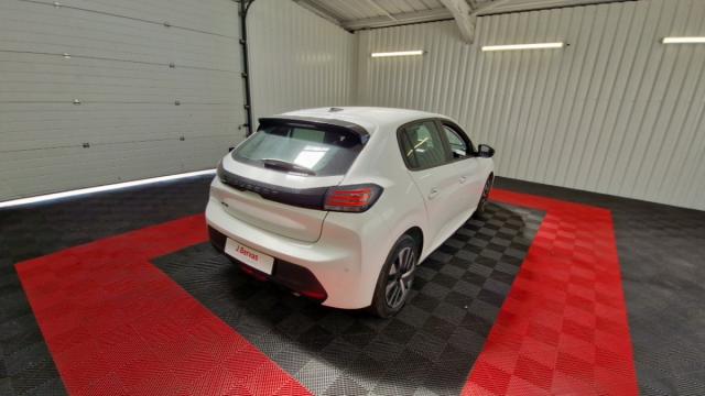 Peugeot 208 image 5