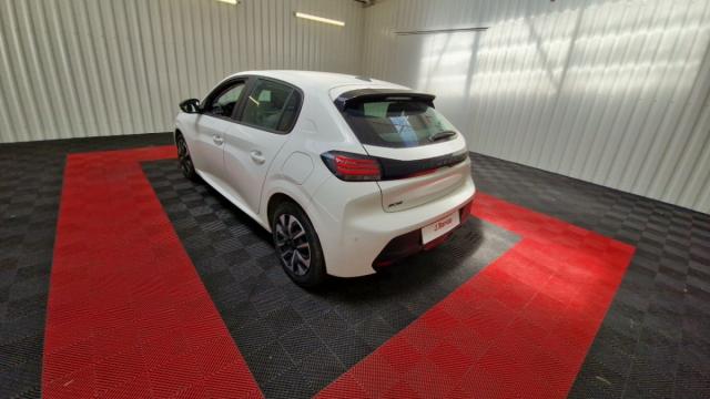 Peugeot 208 image 2