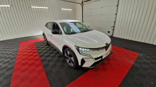 Renault Mégane E-Tech image 9