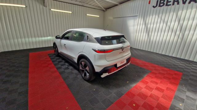 Renault Mégane E-Tech image 2