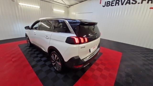 Peugeot 5008 image 1