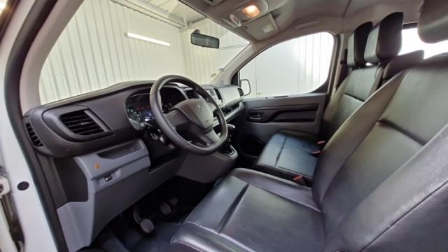 Peugeot Expert Combi image 1