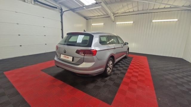 Volkswagen Passat Sw image 6