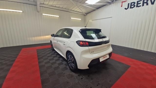 Peugeot 208 image 7